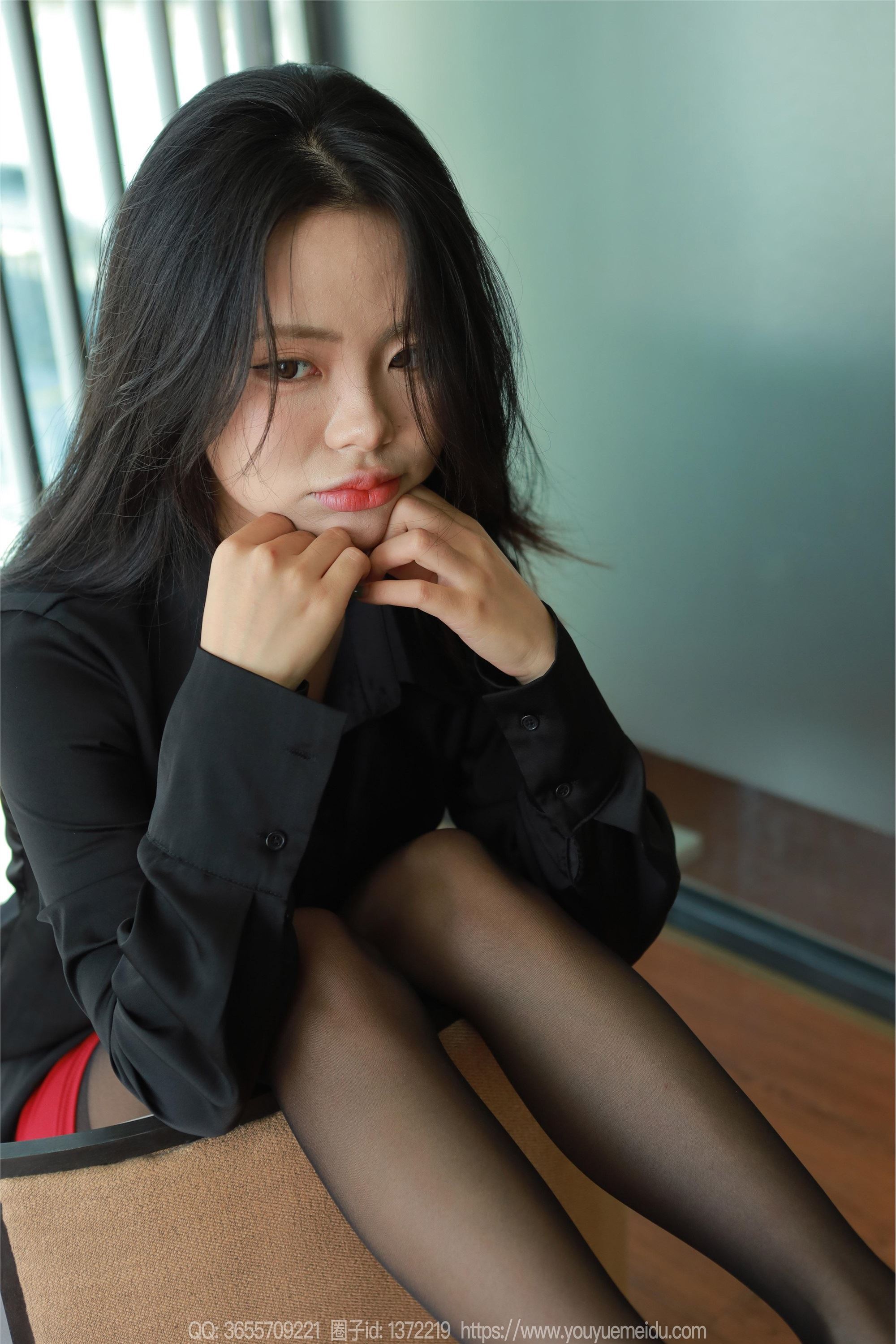 IESS异思趣向  2024.10.13 丝享家 1870 兔兔《黑丝红裙（下）》